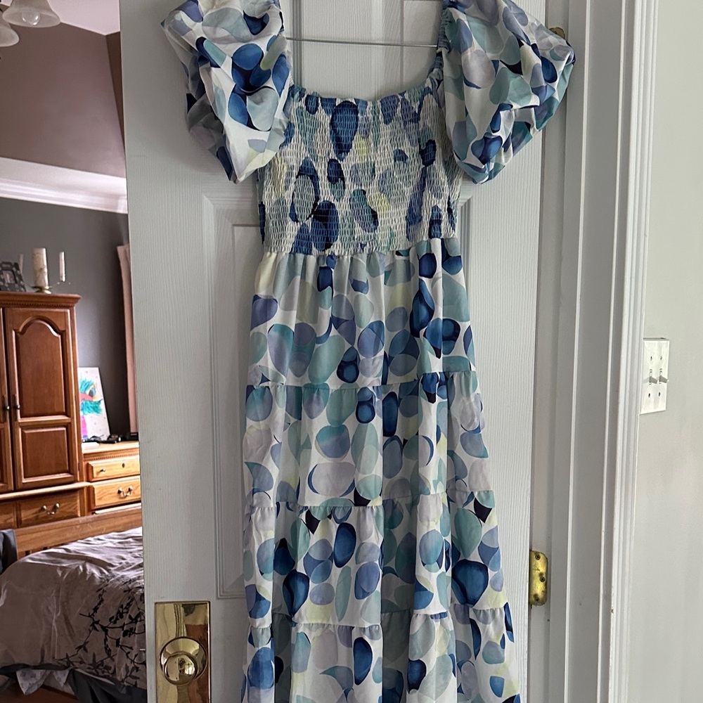 Puff Sleeve Tiered Maxi Dress in Blue Green Circle Print